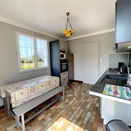 Hébergement de vacances Maison Donville-les-bains, 4 Pièces, 7 Personnes - Fr-1-361-425 *
